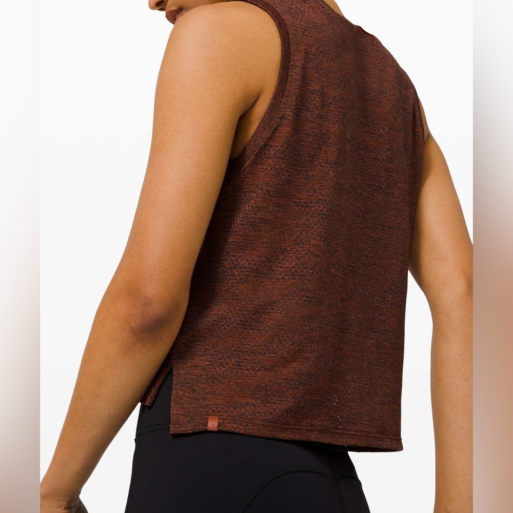 Lululemon Train to Be Tank *Camo
Dot Camo Dark Terracotta / Black Size 4